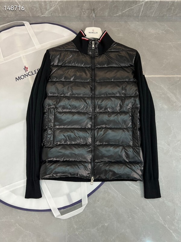 Moncler Down Jacket A/S Mens ID:20261003-162